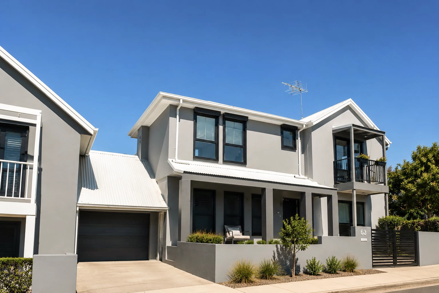 Contemporary residential renovation by Averra Build